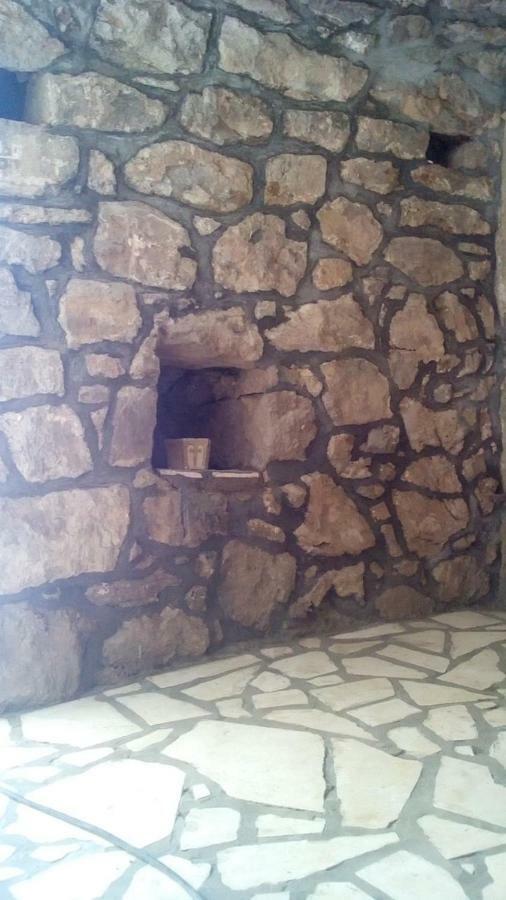 Cottage Melita The Apartment For Animal Lovers Babino Polje Buitenkant foto