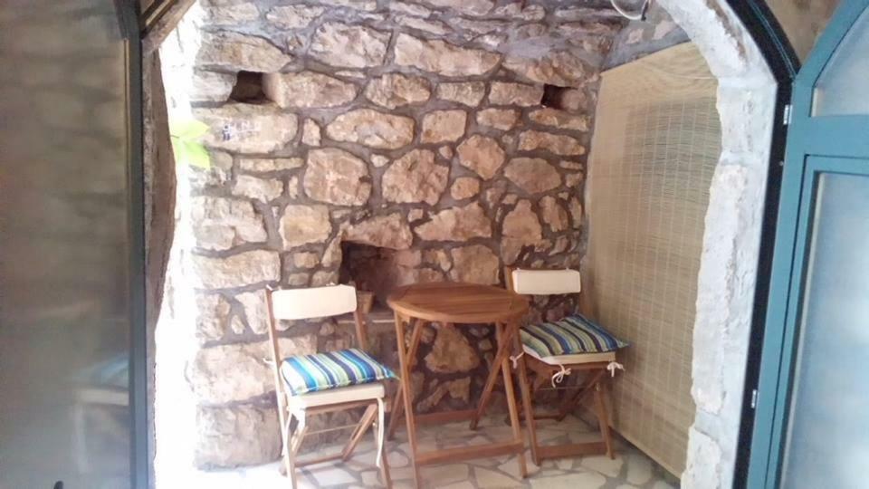 Cottage Melita The Apartment For Animal Lovers Babino Polje Buitenkant foto